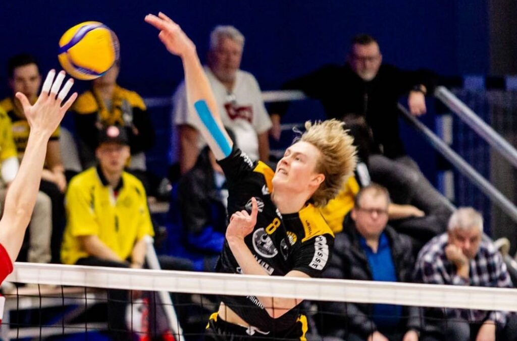 Veikka Lindqvist miesten Mestaruusliigan Läpimurtopelaaja