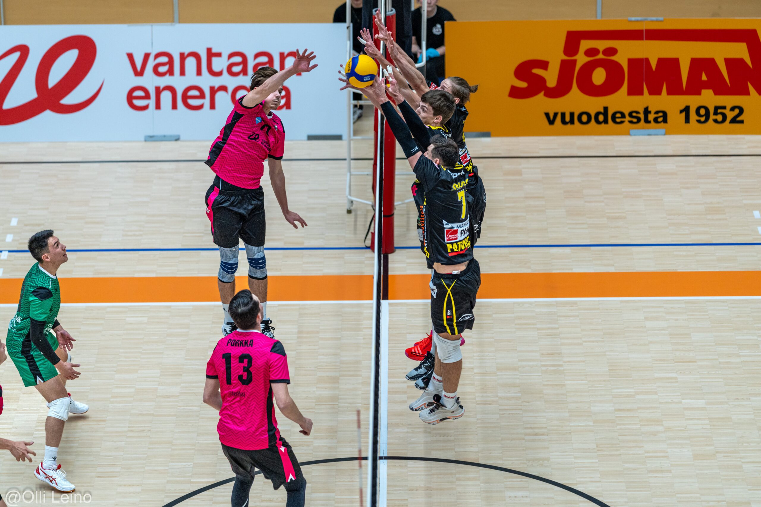 Akaa-Volley rutisti voiton vieraissa Savo Volleysta - TUTO Volley, KyKy-Betset ja VaLePan myös voittoihin