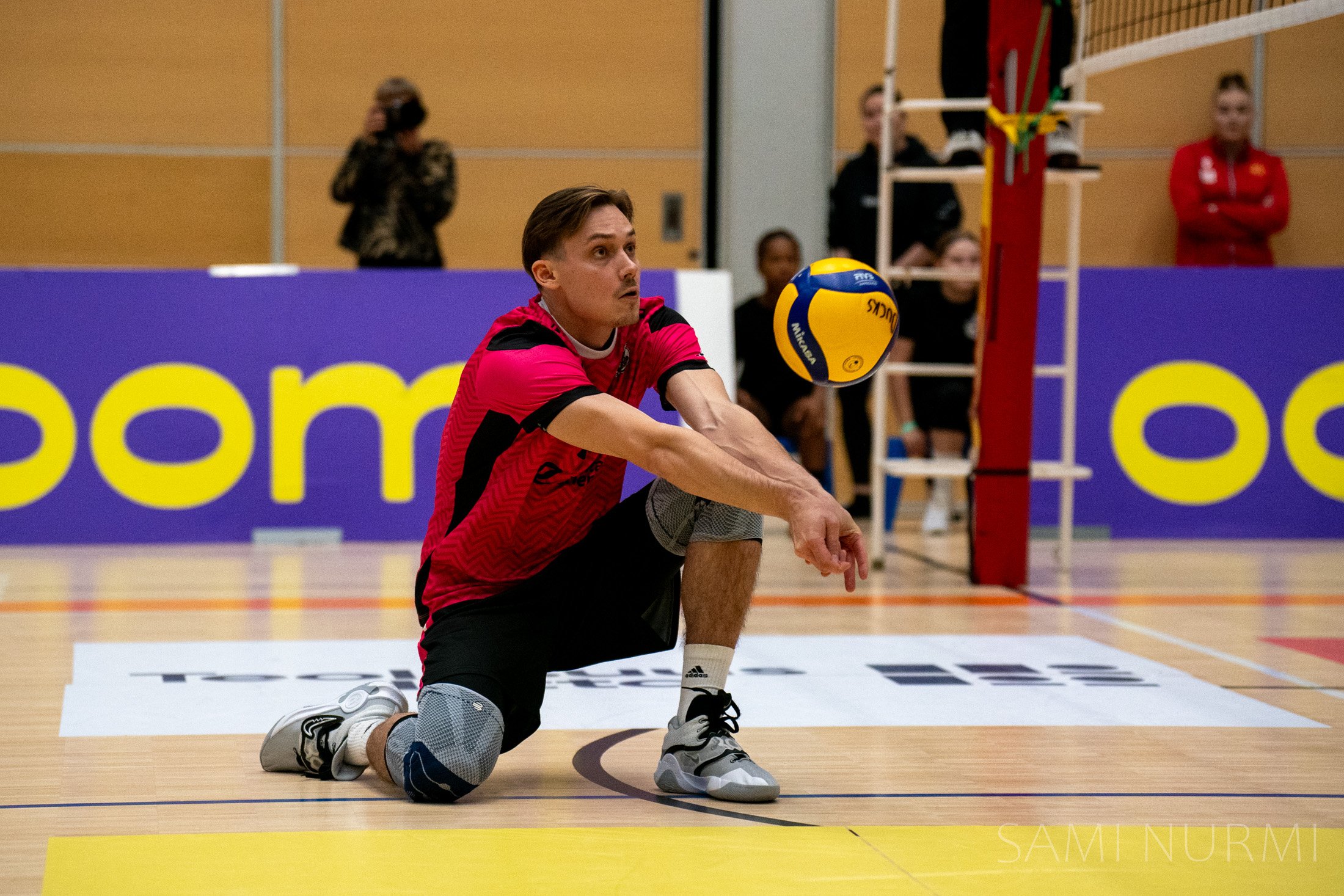 VaLePa ja Akaa-Volley kovia kotonaan - Ducksille myös kauden avausvoitto