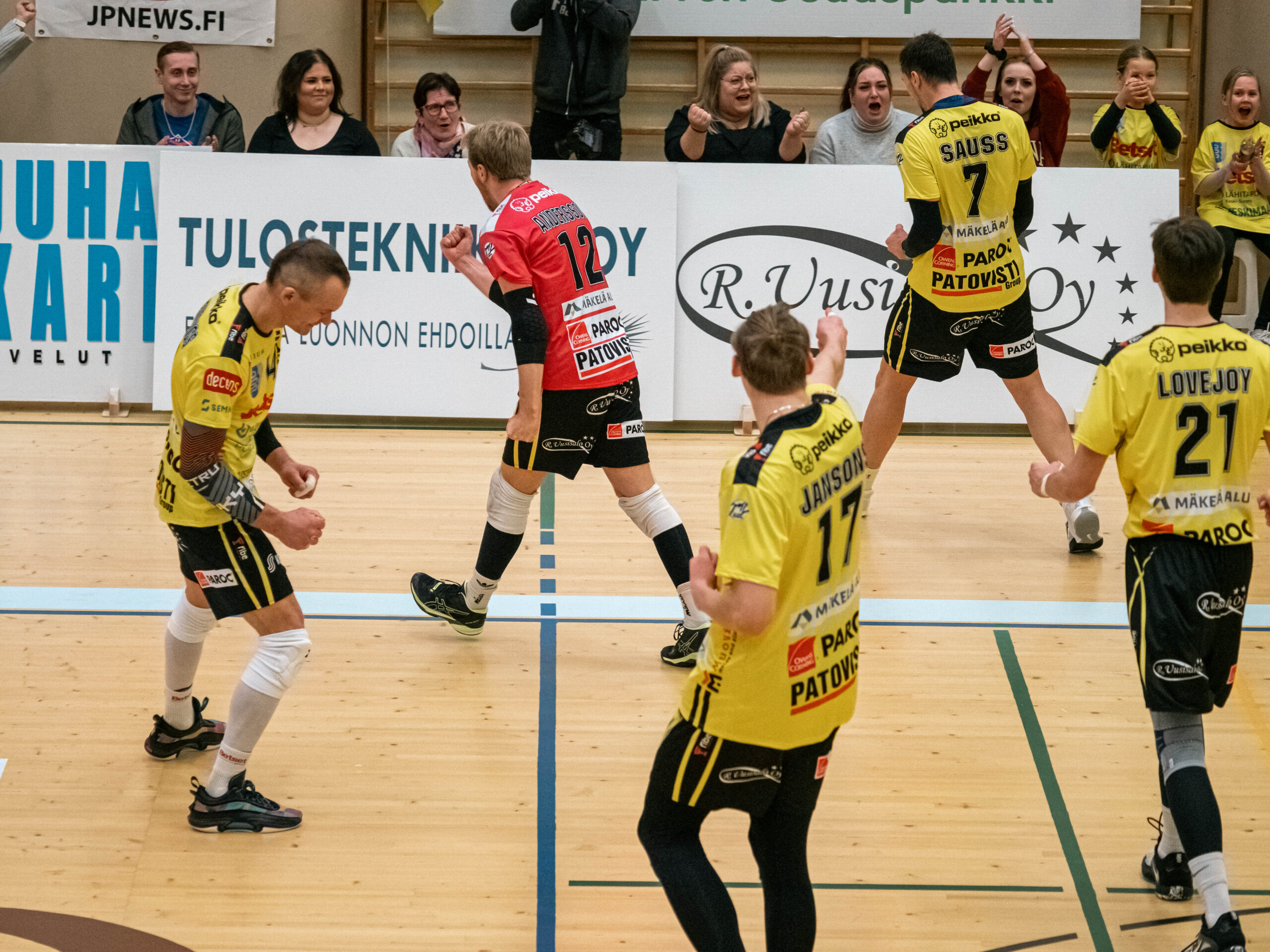 Viisieräisten liigalauantai - Hurmos, KyKy-Betset ja Loimu yllätysvoittoihin