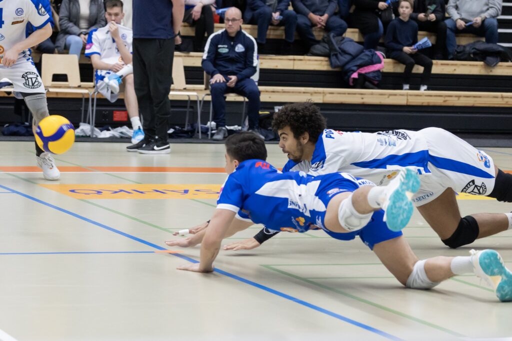 Akaa-Volley väänsi kotivoiton VaLePasta kärkitaistossa - Savo Volleylle ja KyKy-Betsetille myös voitot