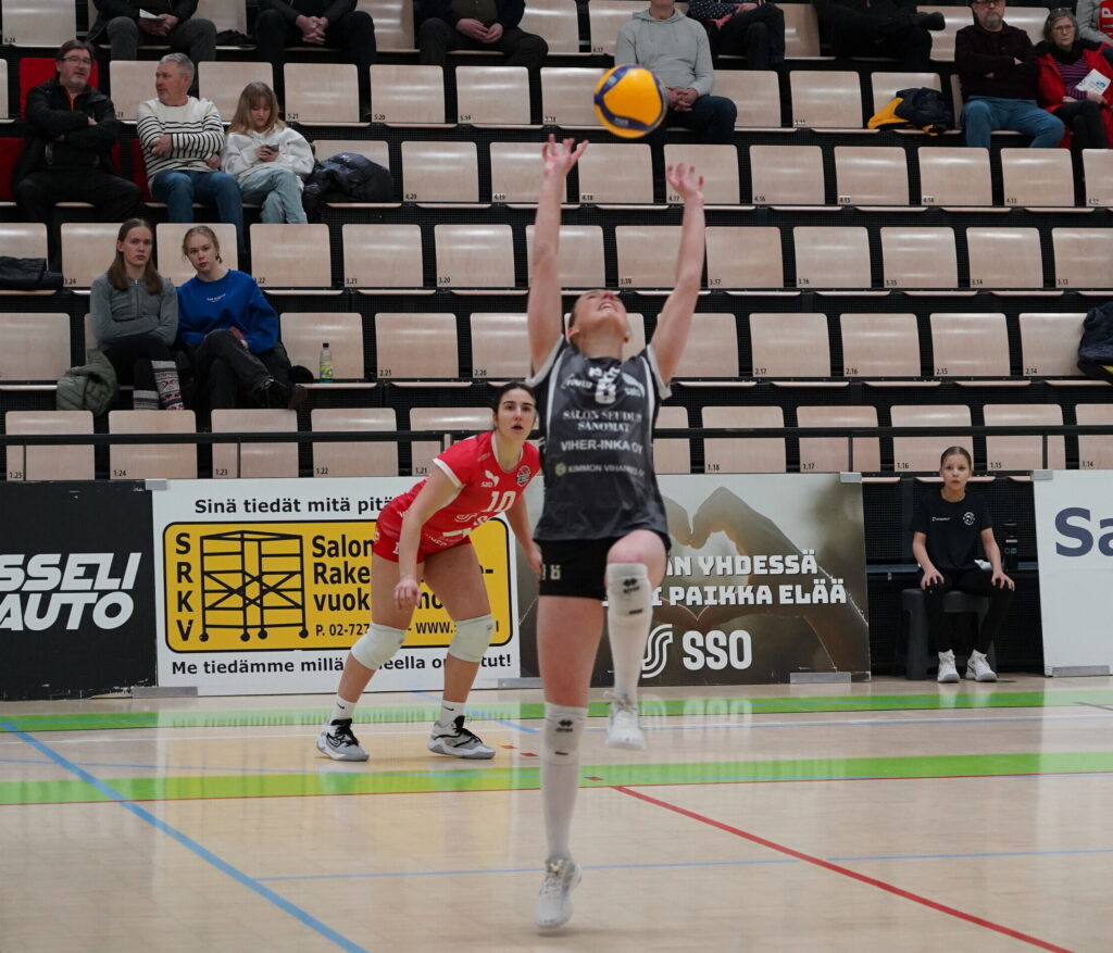 JymyVolley kiusasi tosissaan LP Viestiä