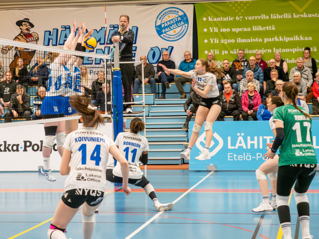 Hämeenlinna ja LP Kangasala pistejakoon - OrPolle tärkeät pisteet Nurmosta