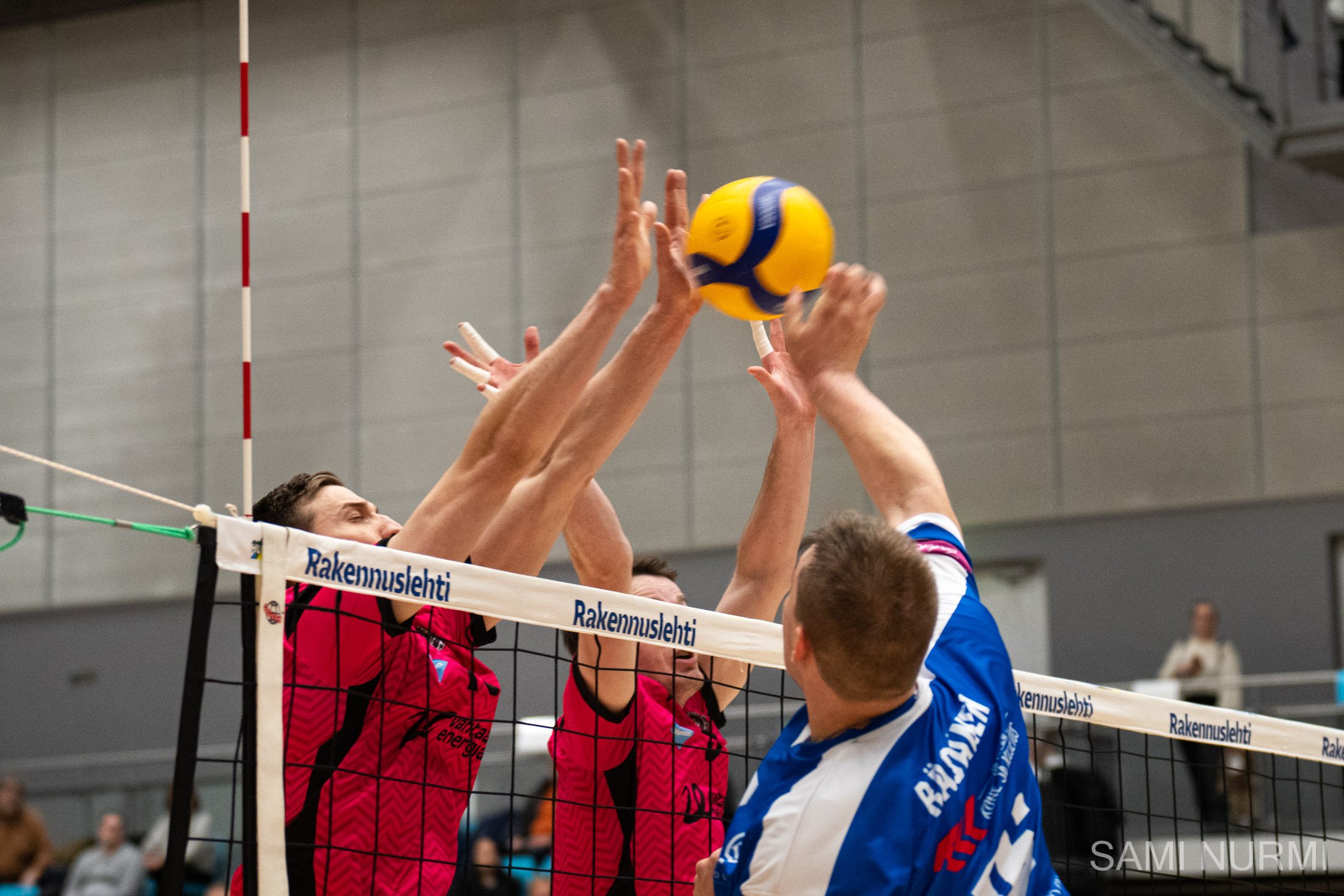 Akaa Volley lopulta tylyhkö vieras Vantaalla
