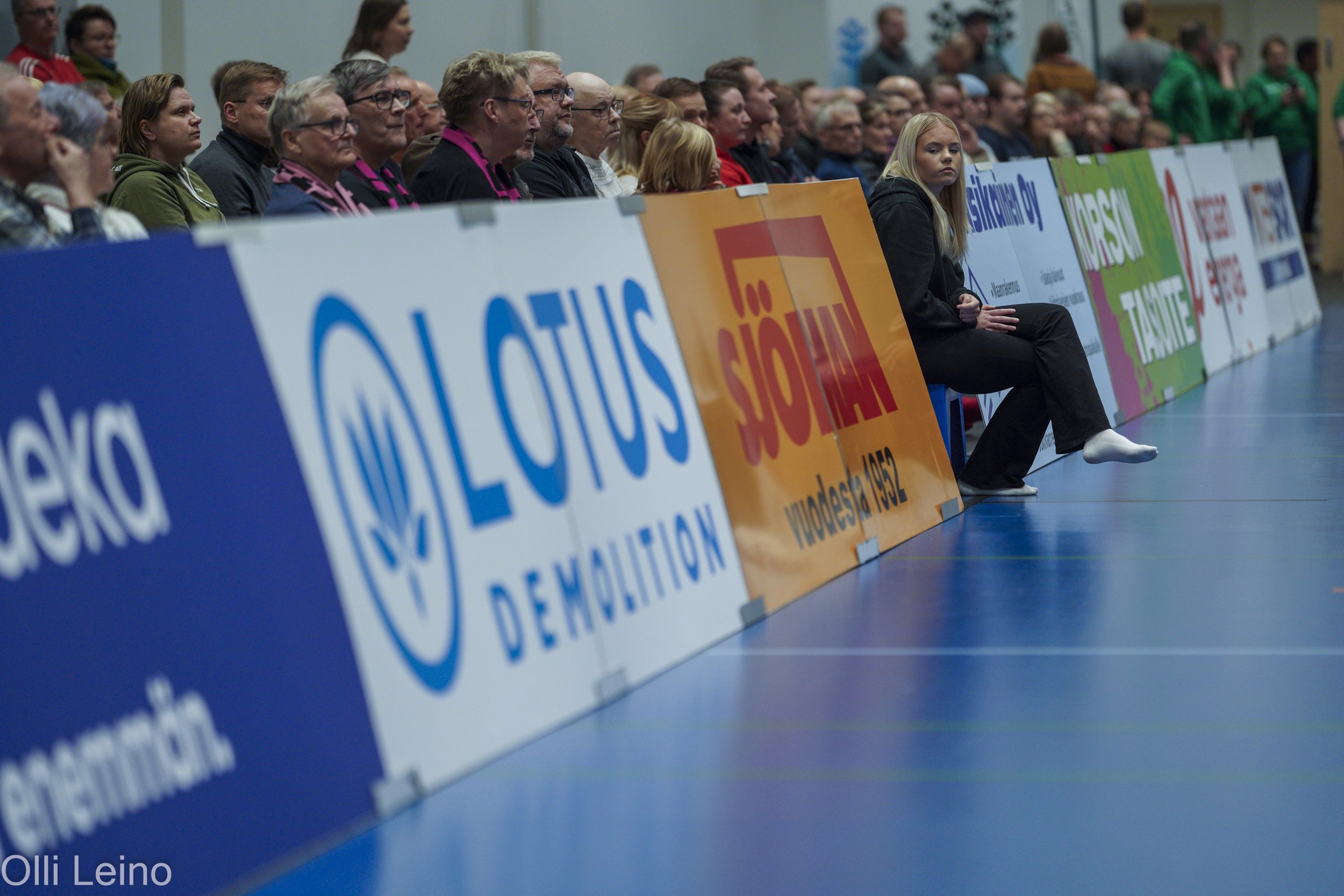 Lentopallon ilosanomaa levitettiin Mäntyharjulla - TUTO Volleylle makea voitto