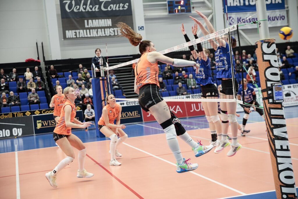 JymyVolley ryösti kotiedun liigakarsinnoissa hurjan taistelun jälkeen