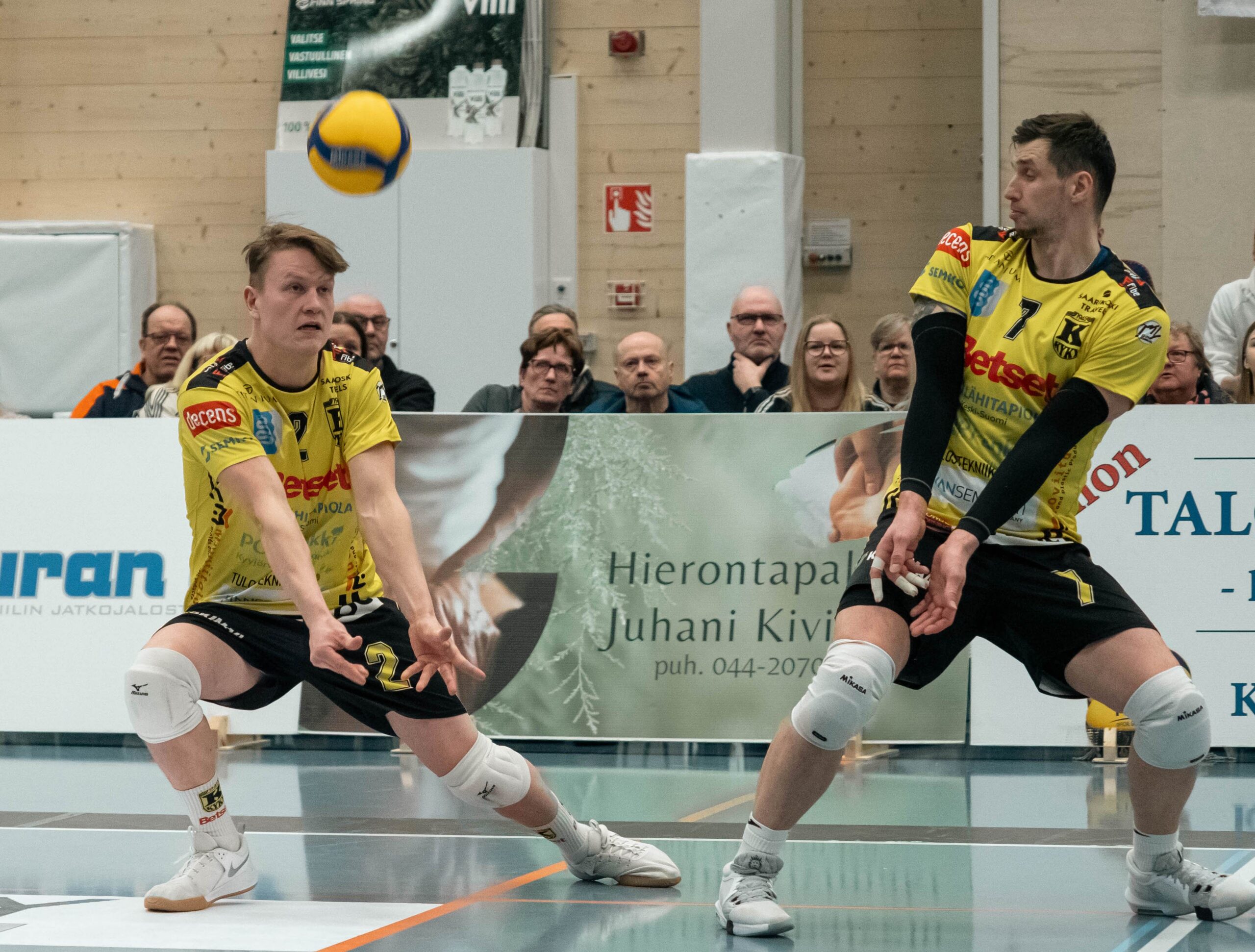 Tiikerit tasoitti puolivälierät - VaLePa ja Akaa-Volley jyräsivät toisiin voittoihin