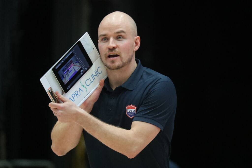 TUTO Volley jatkaa tutussa valmennuksessa – Jani Niskakangas oli seuralle luonteva valinta