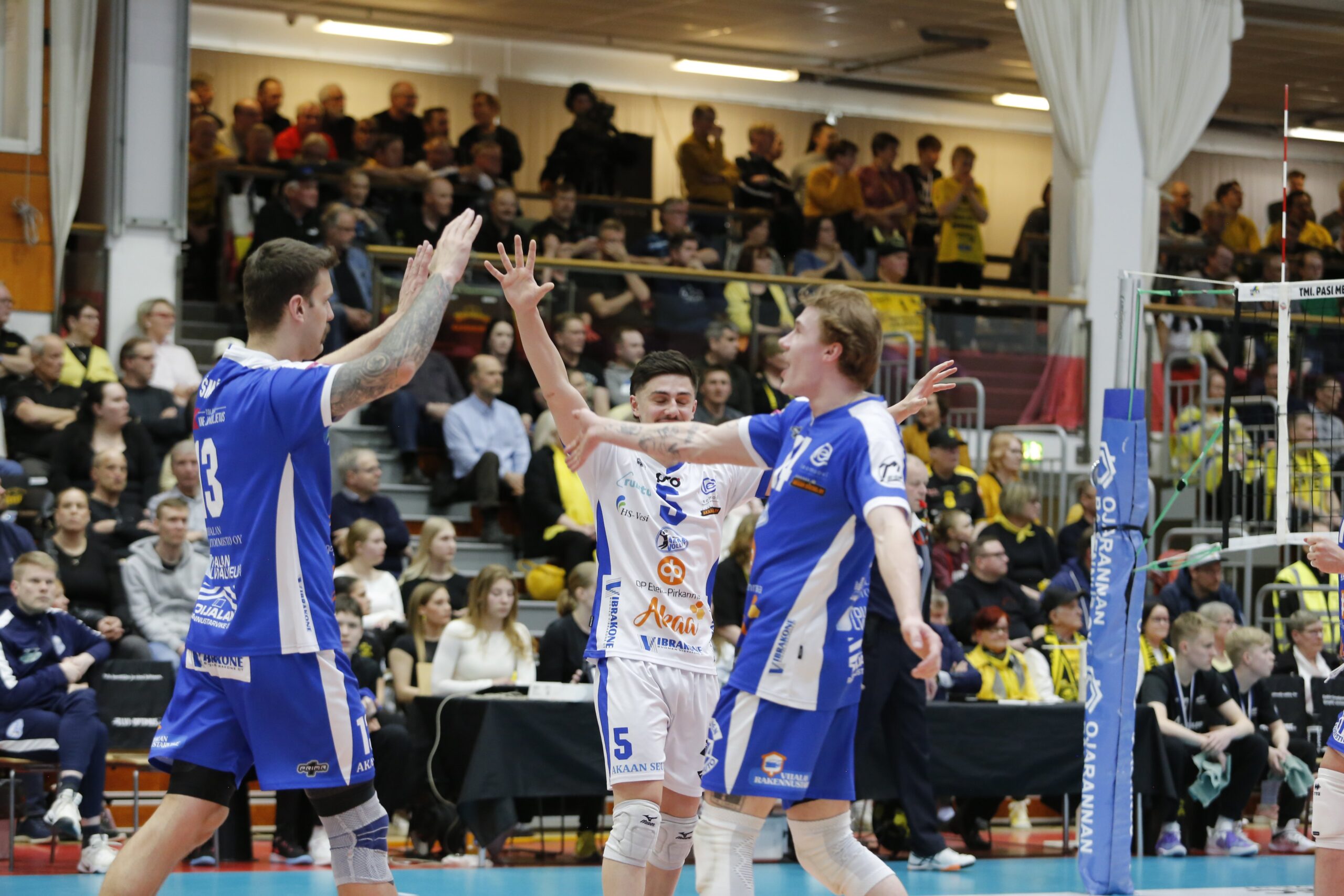 Neljä jatkaa Akaa-Volleyssa