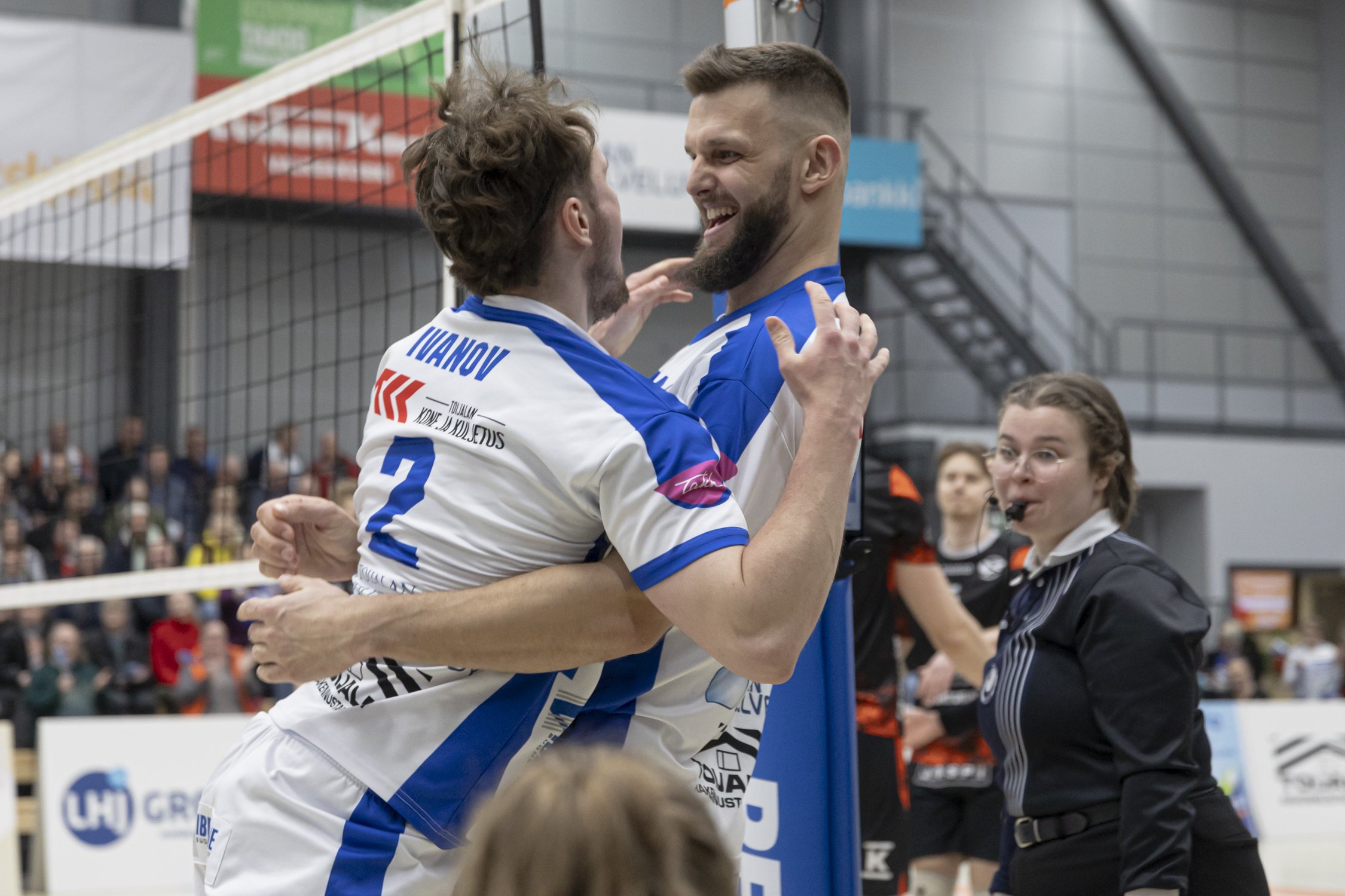 Akaa-Volley säilytti oljenkorren runkosarjan voittoon - KyKy-Betset ja Tiikerit myös voittoihin