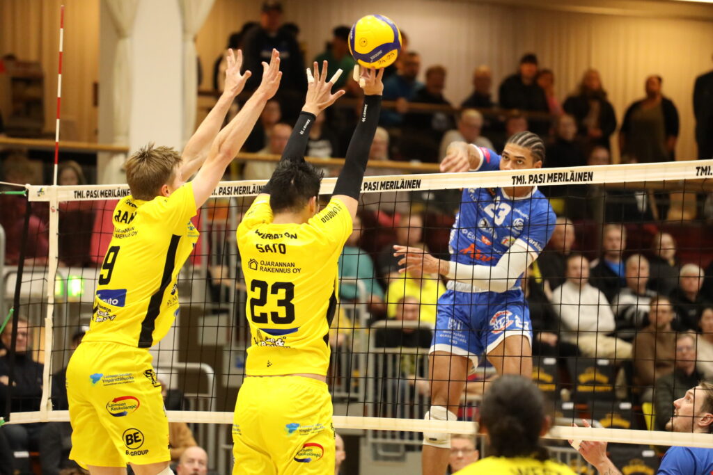 Akaa- Volley varasti pisteet Loimaalta