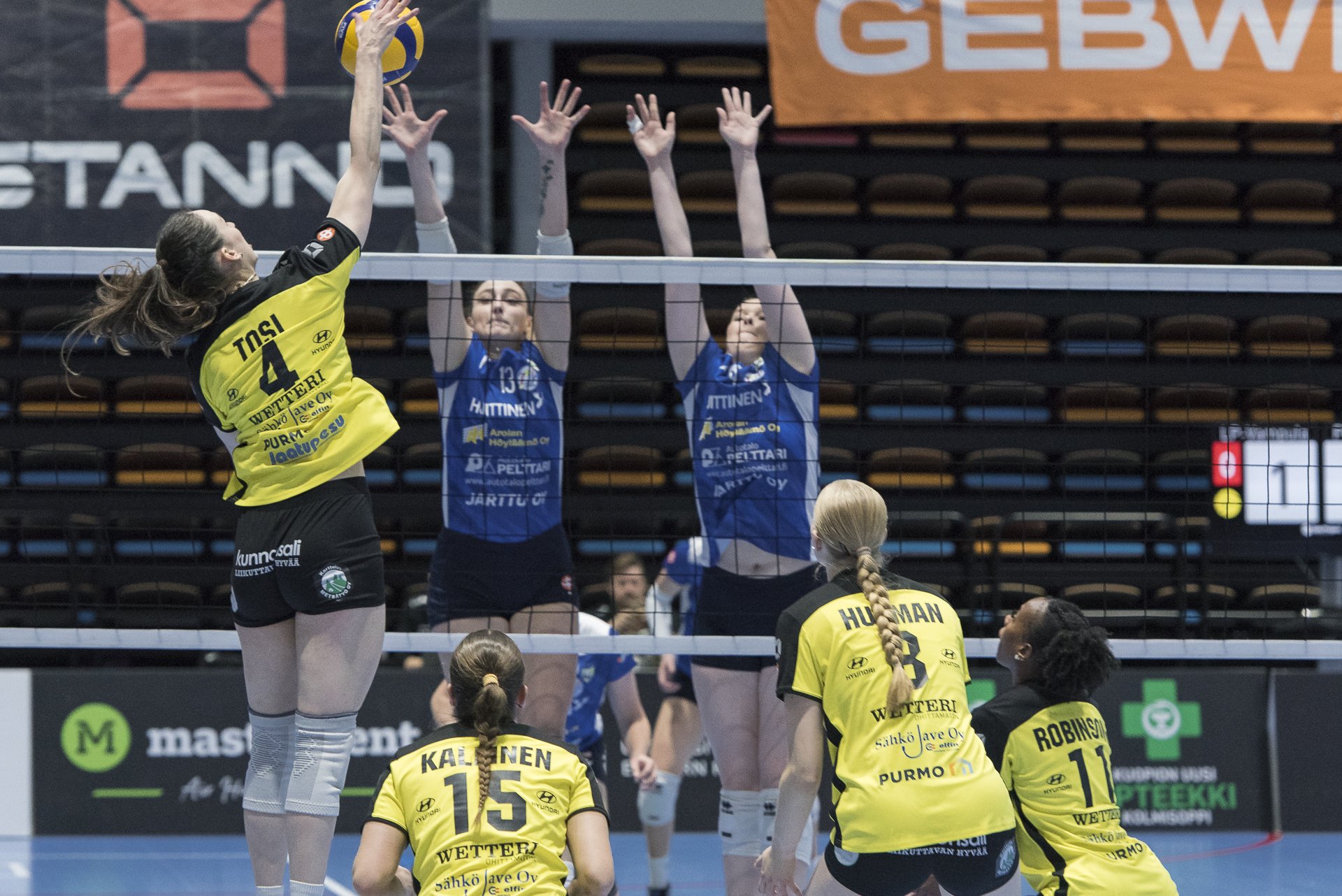 Arctic Volley avausvoittoon - Puijo LP-Vampulaa parempi