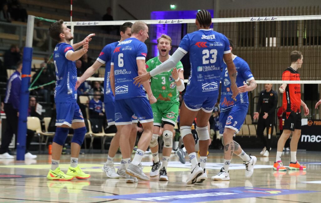 Loimun yllätys jäi erän mittaiseksi - Akaa-Volley paranteli voitolla asemiaan kärkikamppailussa