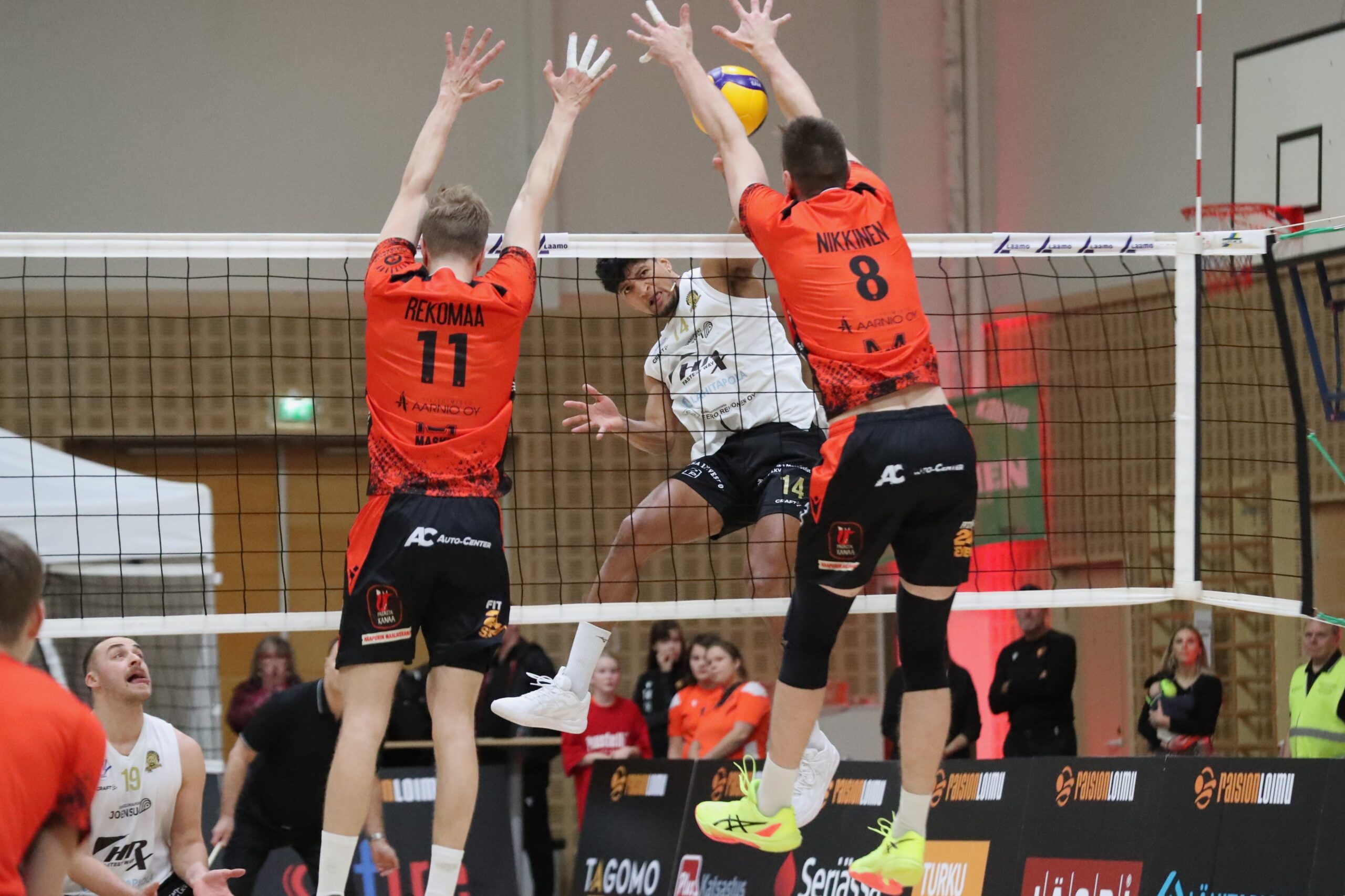 Loimulle kauden ensimmäinen kotivoitto - VaLePa kova kotonaan
