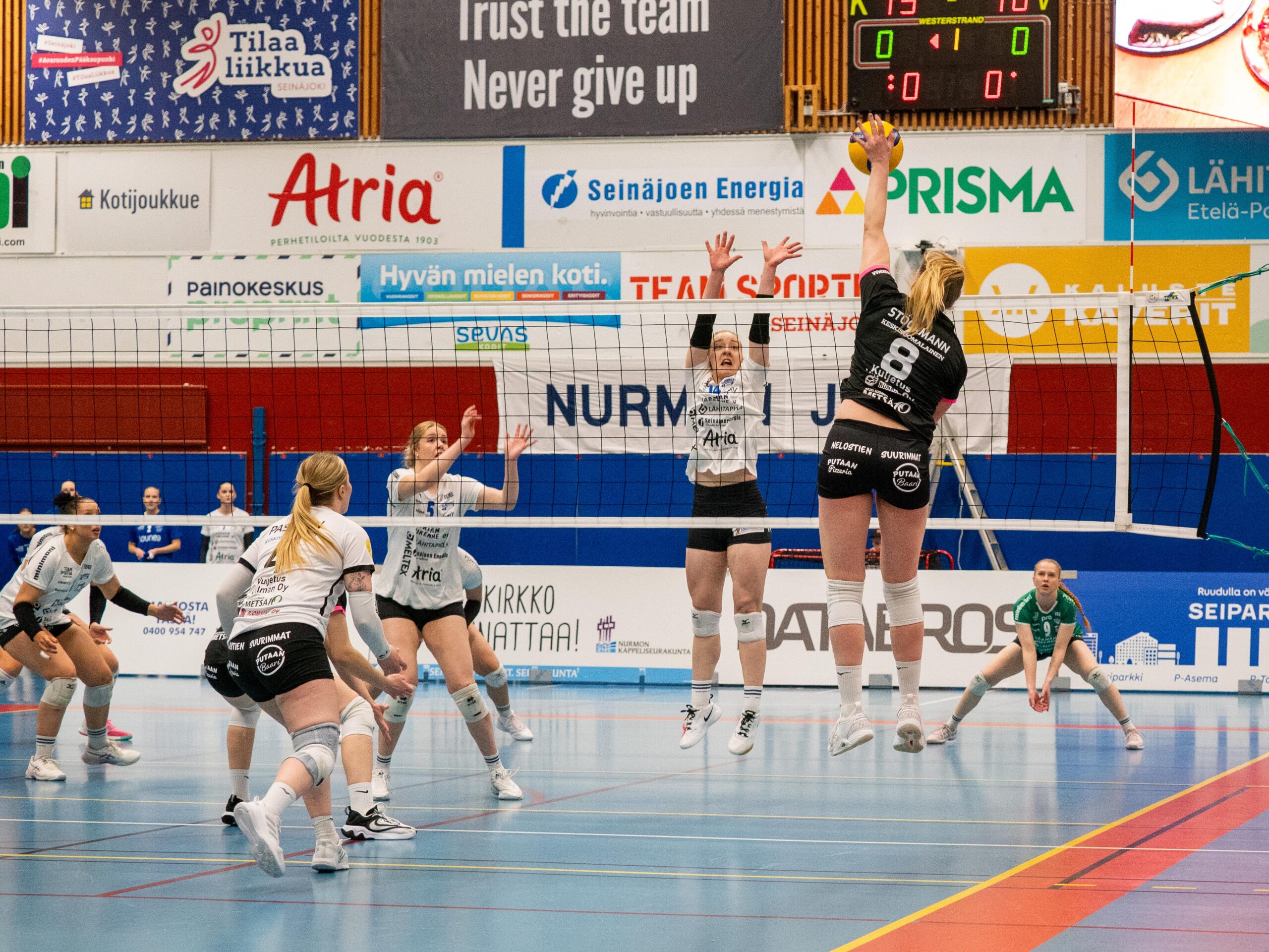 LiigaPloki ja ArVo voittivat peräpään tärkeät kohtaamiset