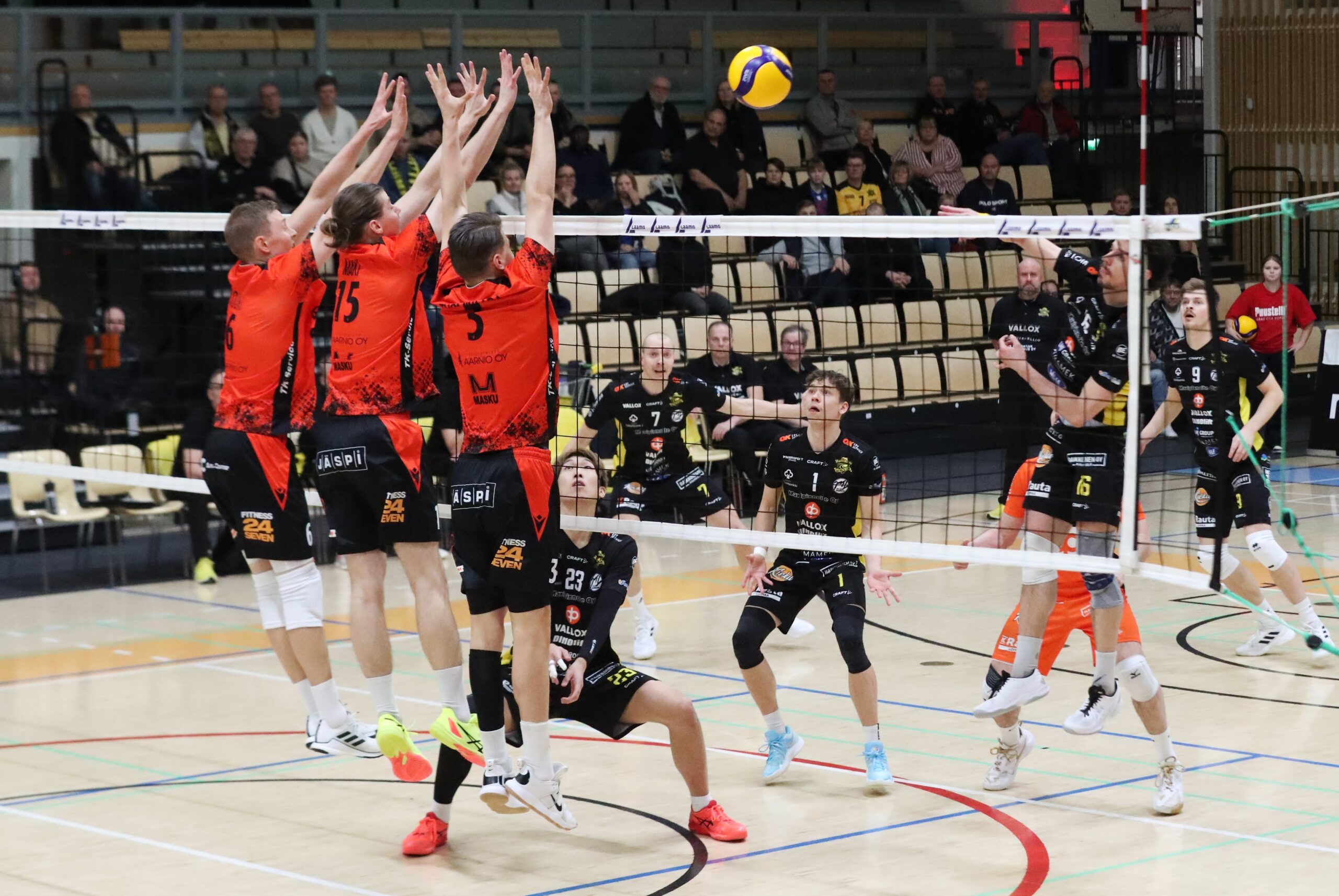 Hurrikaani raateli Loimun Raisiossa