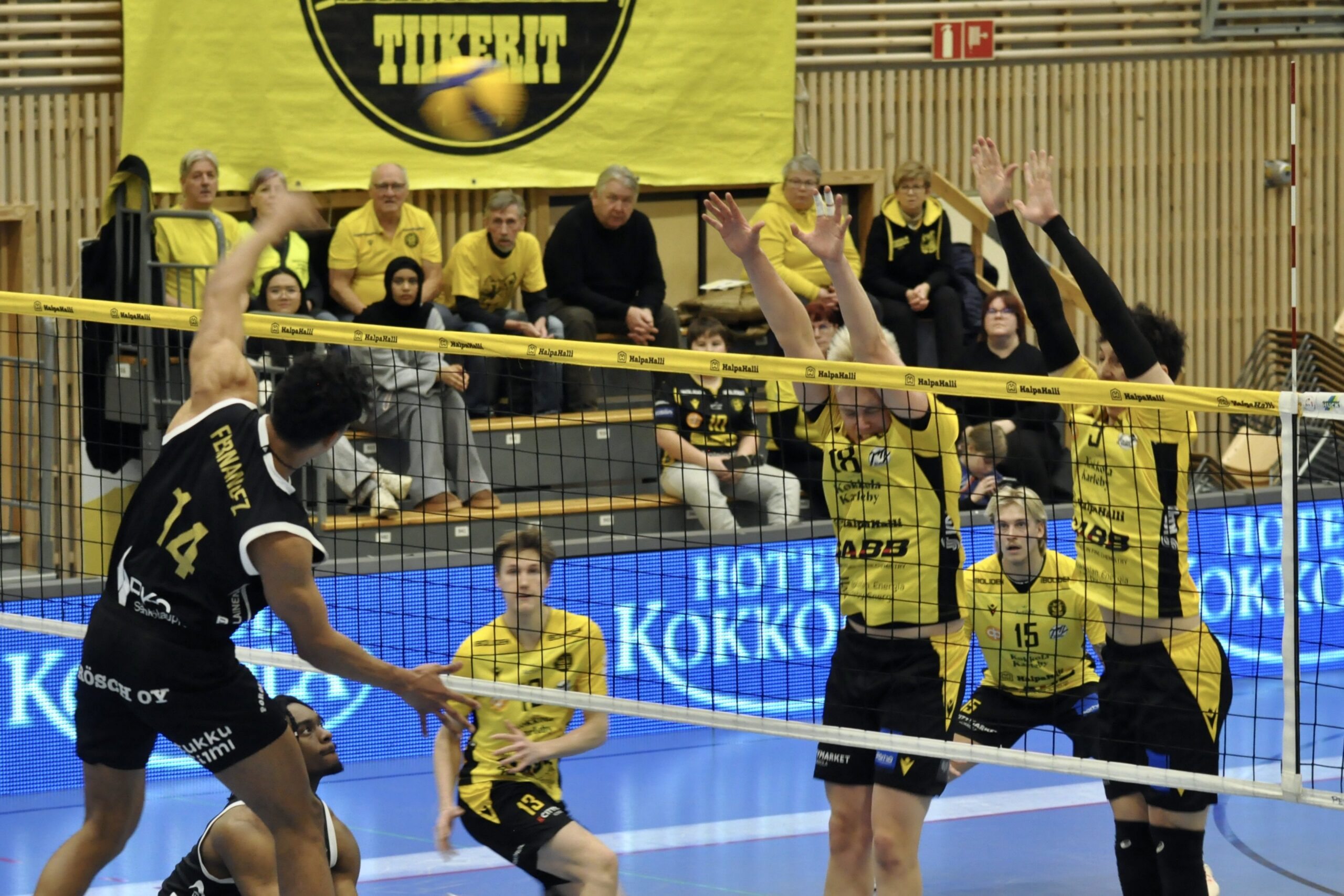 Karelian Hurmos haki pisteet Kokkolasta - Savo Volley parempi Vieremällä