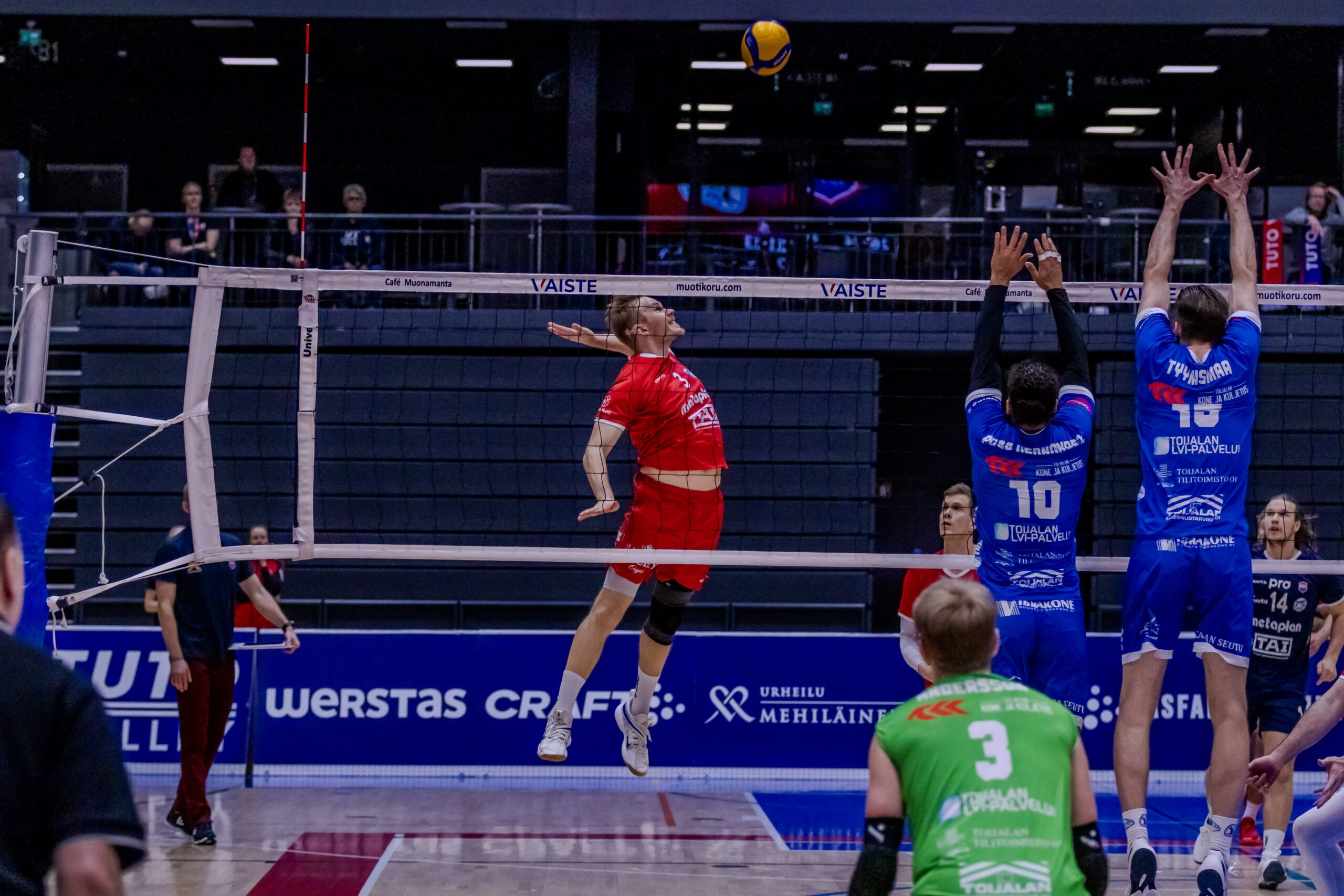 TUTO Volley ilotteli voiton Akaasta - Savo vahva Raisiossa