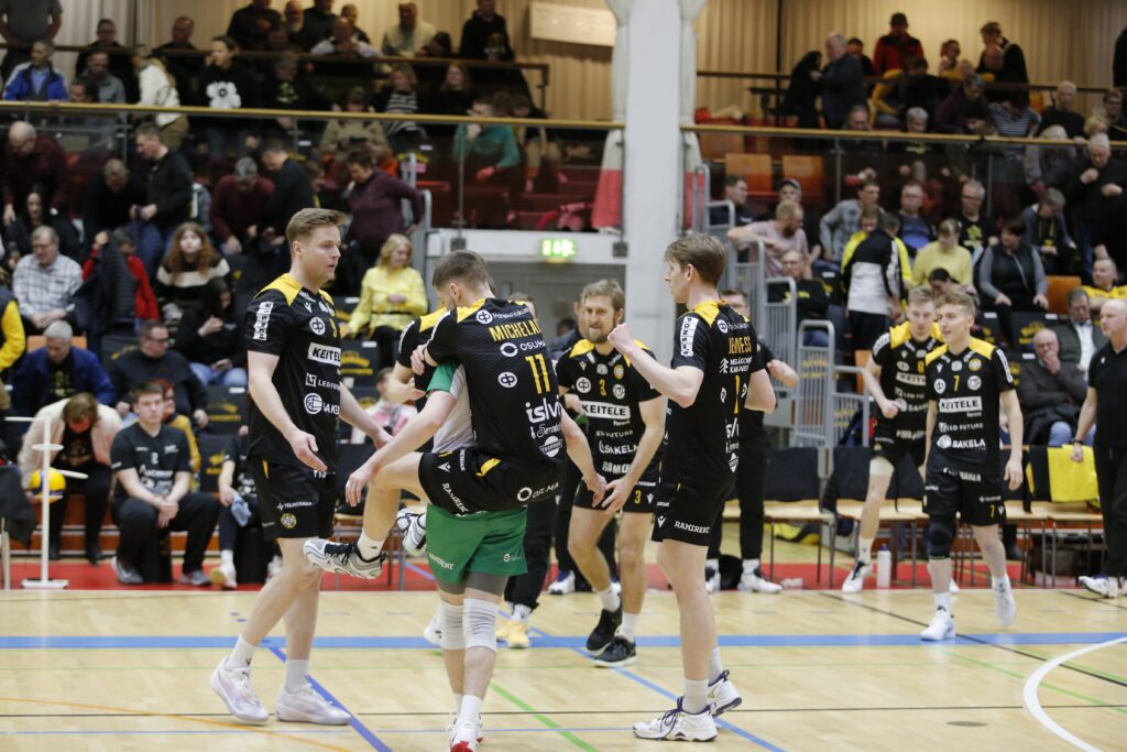 Savo Volley haki pisteet Loimaalta