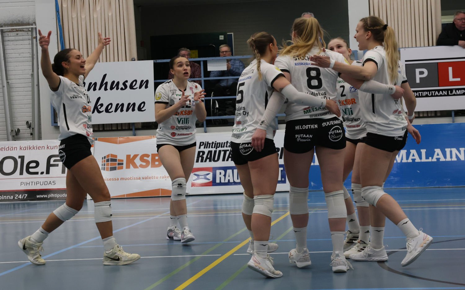 Mestaruusliigan liigakarsintojen aikataulut ja pelitapa
