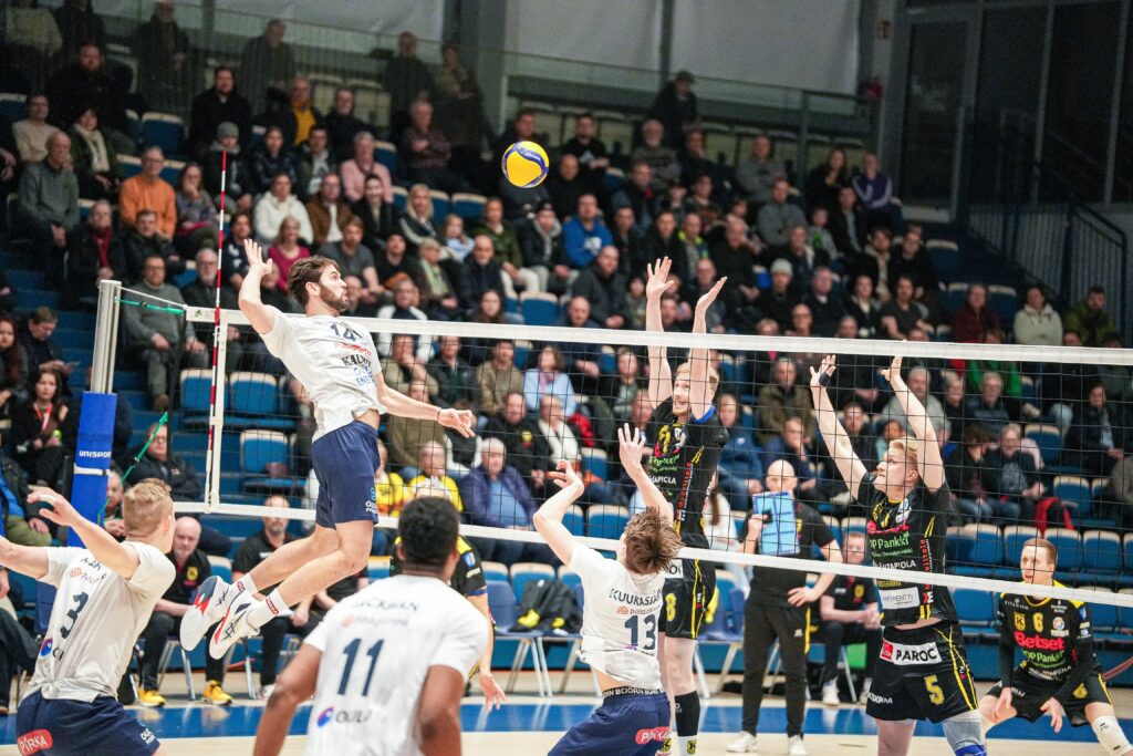 Miesten puolivälierät käyntiin perjantaina Oulussa ja lauantaina Akaassa, Loimaalla sekä Sastamalassa