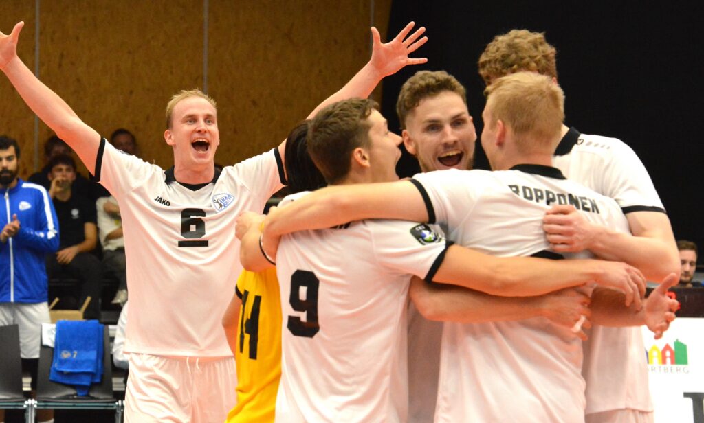 Niklas Seppänen jatkaa Akaa-Volleyssa