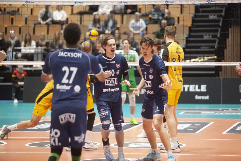 TUTO Volley varmisteli pudotuspelipaikkaan jatkaen Savon tuskaa
