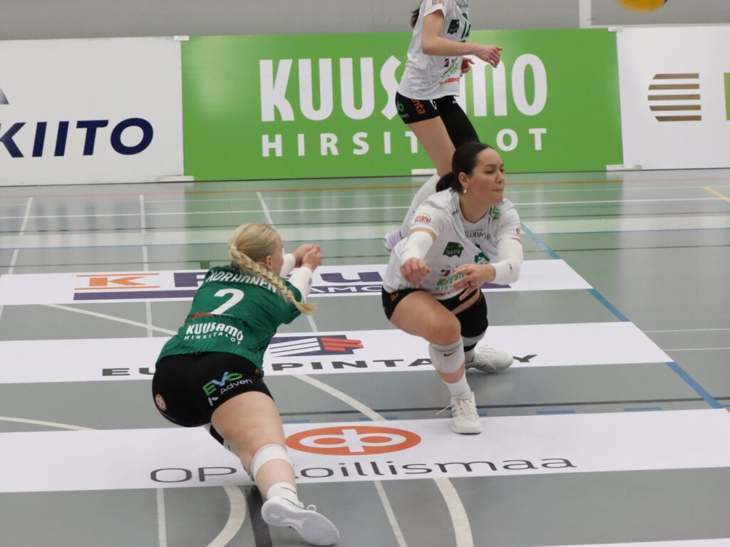 Pfeifer Kuusamo voitti peruspelillä Arctic Volleyn Muhoksella