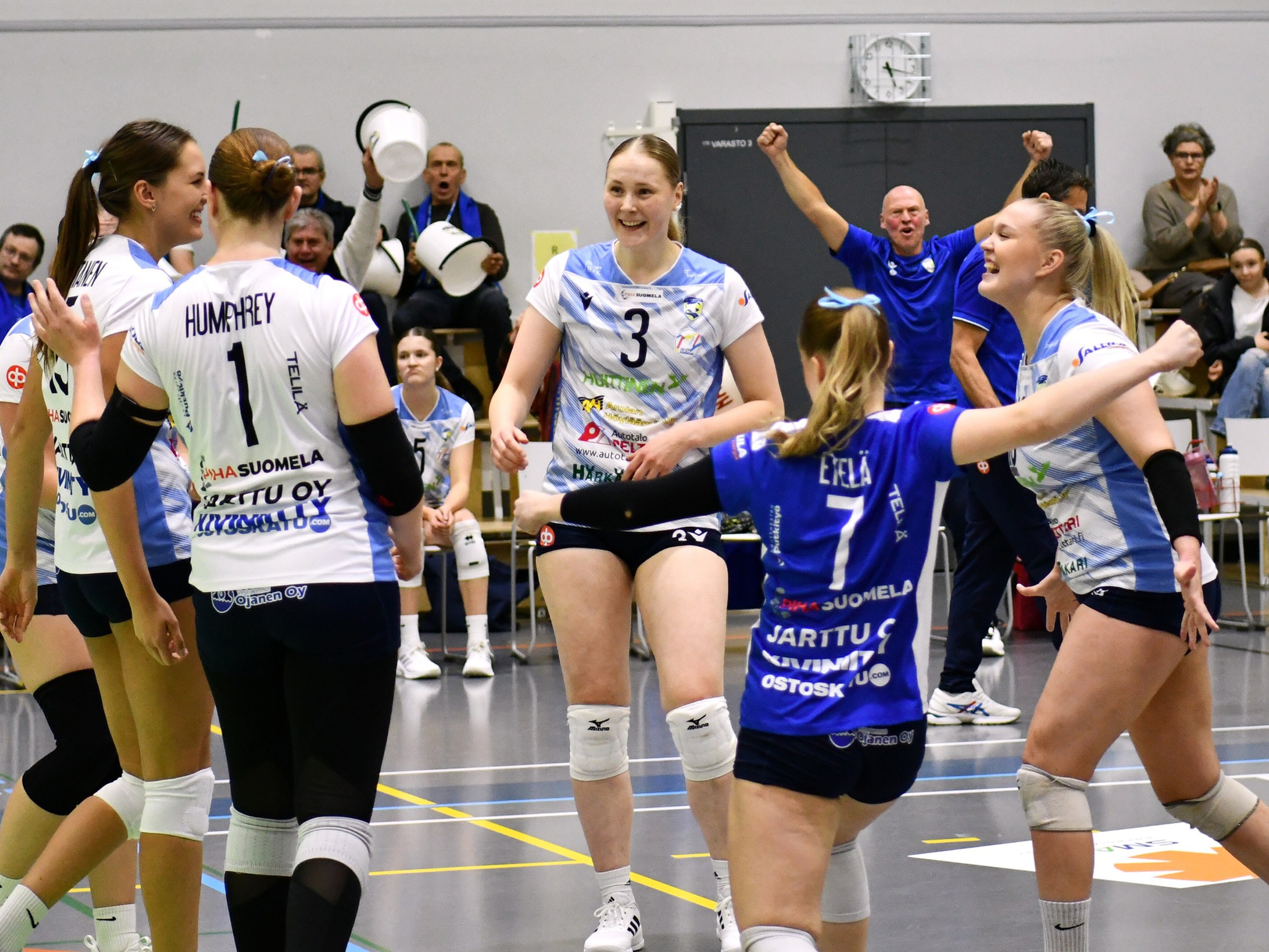 LP-Vampulan hakkuri Siiri Kannisto (3) takoi pisteitä mainiosti. Kuva Antti Kaskinen